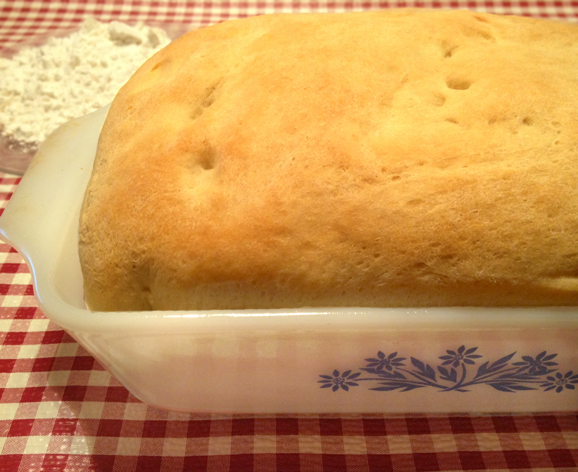 Fluffy White Bread Recipe (Bread Machine Friendly!) mellie blossom